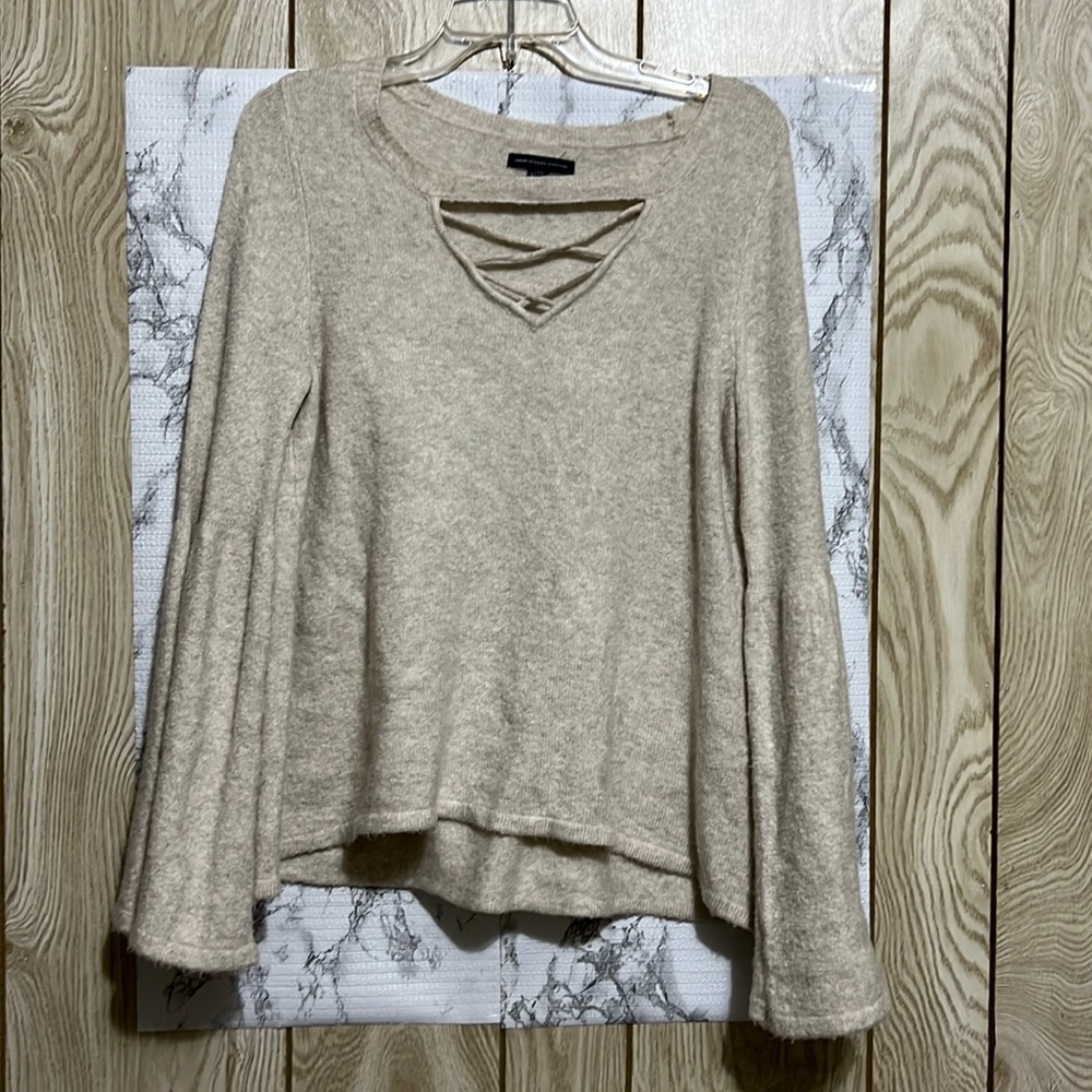 Long sleeve bell shirt